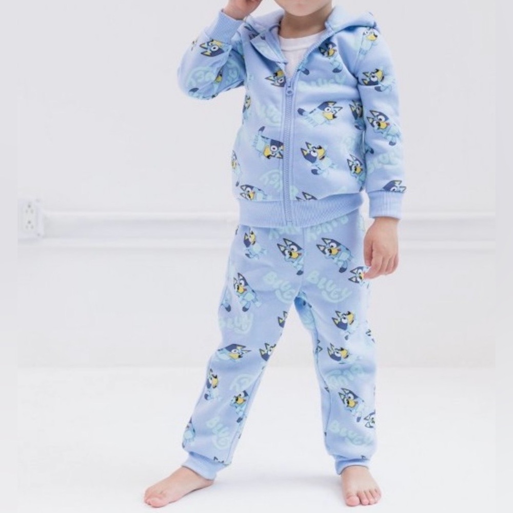 Bluey 2 pc jogger and tee size 5t